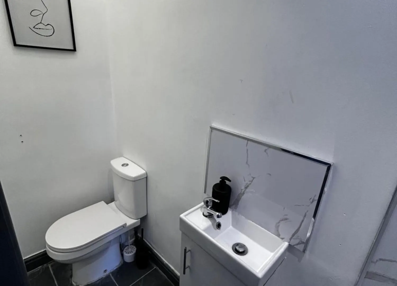 Private Ensuite Room Close To Rotherham City Centre 2 منزل للإقامة